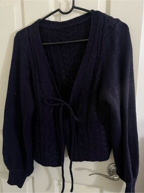 Women’s Navy Cable-Knit Tie-Front Sweater Cardigan